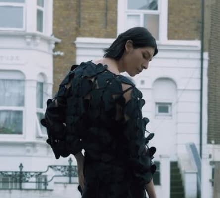 「かっこよすぎます」SnowMan・ラウール、ロンドンで撮影されたおしゃれすぎる写真を大公開