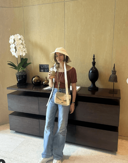 佐田真由美、バンコクでのスタイリッシュな日常をInstagramでシェア