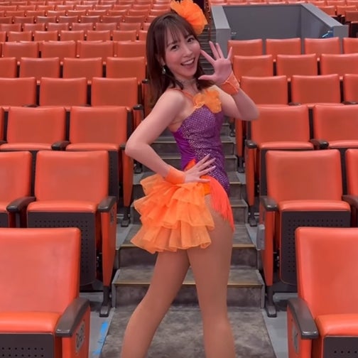 あの女子アナが極ミニのコス姿で「踊ってみた」が可愛すぎる