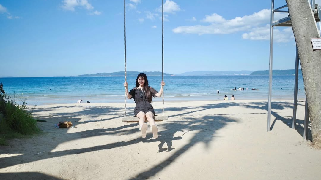 元乃木坂46・中村麗乃、福岡でのオフは糸島へ！サービスショットにファンから歓喜！