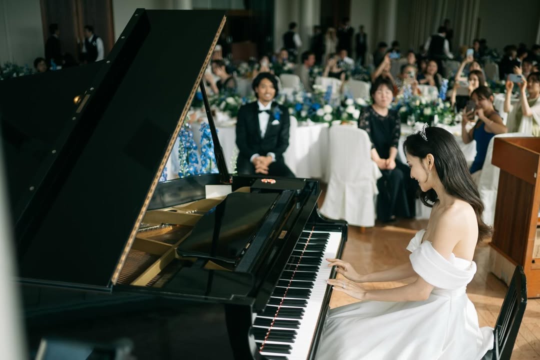 これが「引くほど美人な」奥さん！町田浩樹が1年越しに日本で結婚披露宴開催でチームメイトも祝福