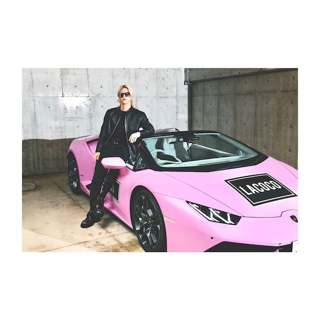 ローランド、ド派手なランボルギーニを公開