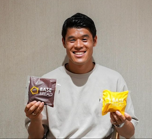 プロサッカー選手の「お気に入りはチョコレート味。」試合中見れない満面の笑みにキュン！