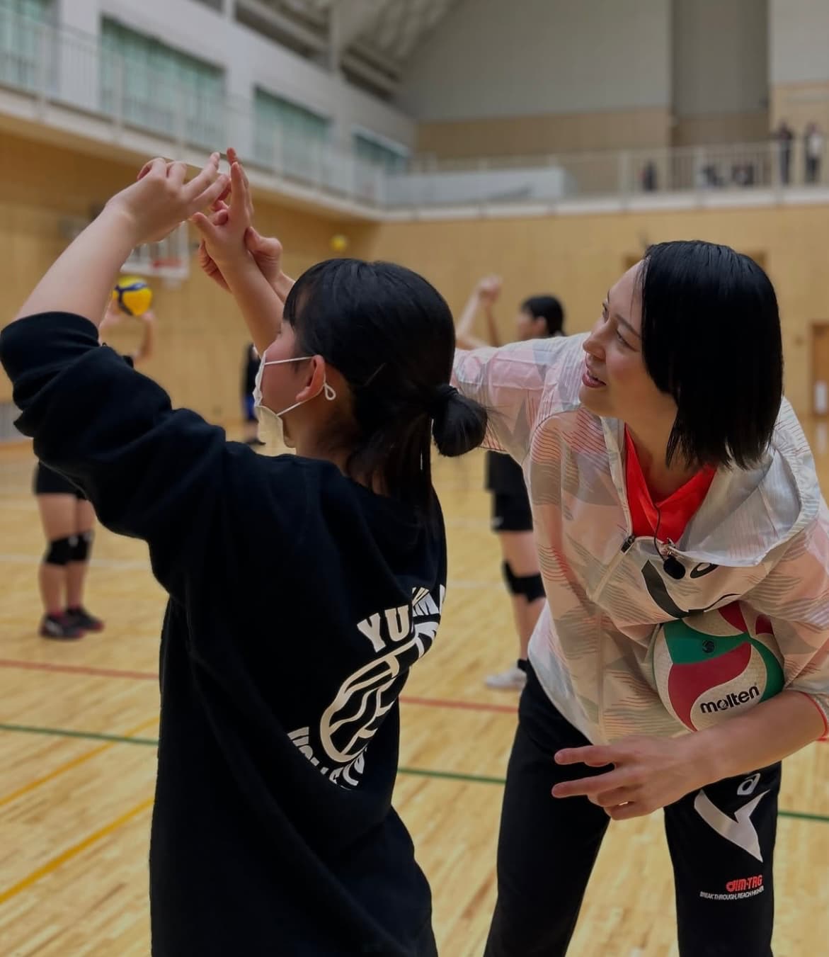 大山加奈、「鳥取県湯梨浜町の小中学生バレーボーラーのみなさんと、楽しいひとときを過ごさせてもらいました」