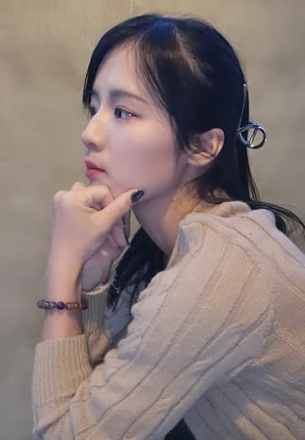 お気に入りアクセサリーを紹介⁉美人陸上選手の私服姿公開にファン歓喜！