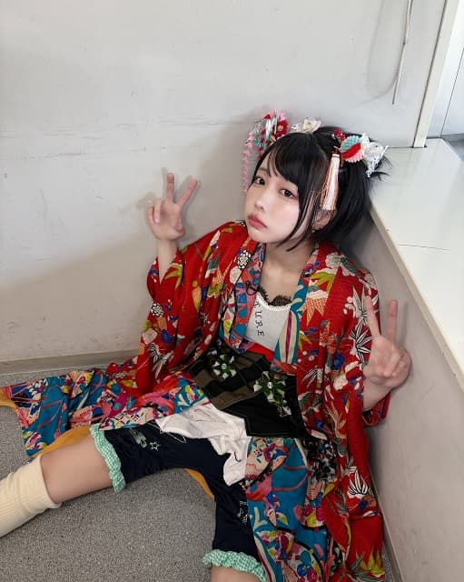 幸でした」あのちゃんが正月お笑い特番で和風衣装姿を披露