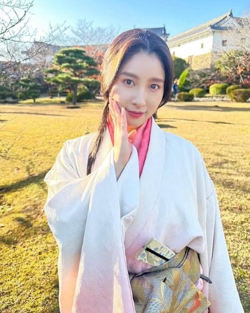 土屋太鳳、第48回日本アカデミー賞『八犬伝伏姫役』で優秀助演女優賞受賞をご報告！