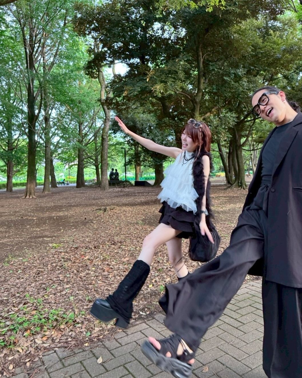 元国民的アイドル、”アイドルの写真集でやりがち”ショットに「また写真集みたい」「今も初々しい」