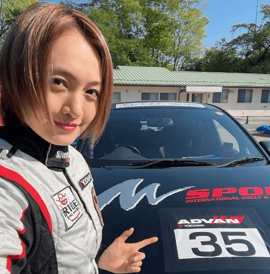 「クネクネしてて、難しかった」美女レーサー、あさま隠山岳ラリーに参戦！美ショット公開＆報告にファンエール続々