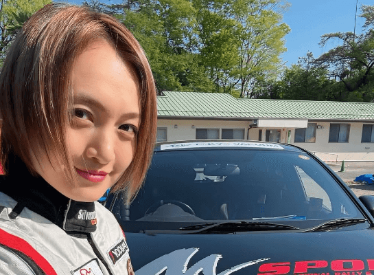 「クネクネしてて、難しかった」美女レーサー、あさま隠山岳ラリーに参戦！美ショット公開＆報告にファンエール続々