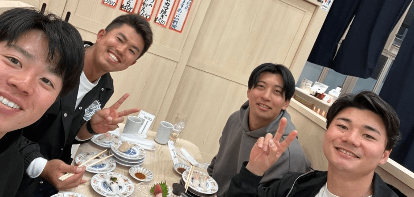 日本ハム・今川優馬 清宮幸太郎らとお寿司屋さんへ「みんないっぱい食べるわ…」