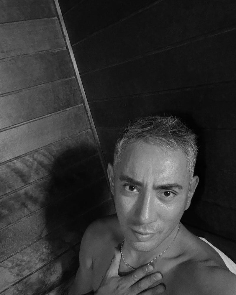 市川海老蔵、サウナショットが「カッコセクシー」と話題に　大人の魅力あふれる一枚を披露