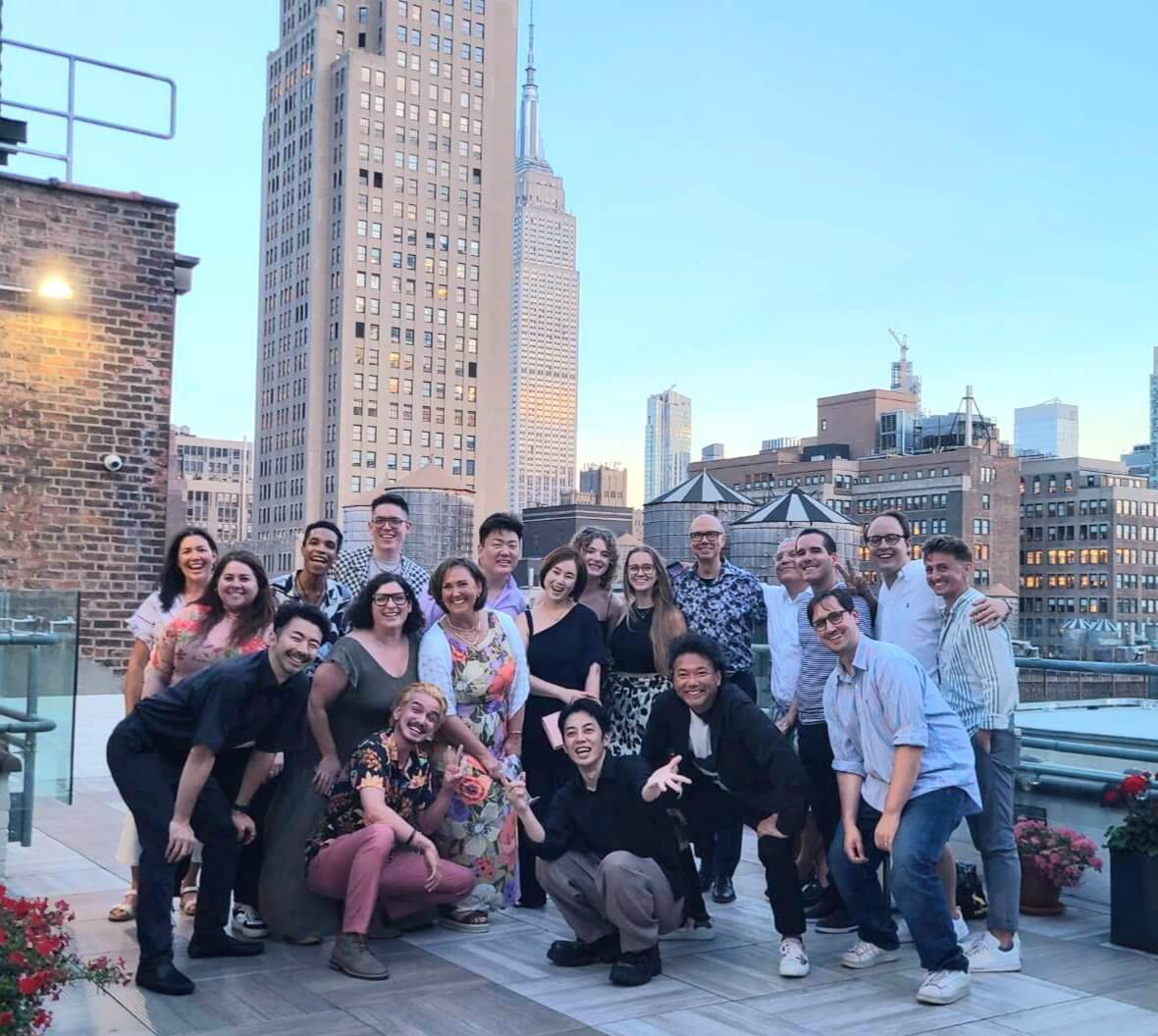 西野亮廣、多種多様な才能溢れる友人たちと共に世界へ羽ばたく…！