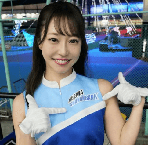 「かわいすぎです」湘南バンクエンジェル、競輪場で魅せたラウンドガールショットが激キュートだとファンメロメロ