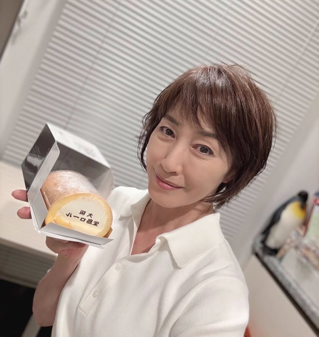 あの大物女優、堂島ロールを一本食す？！深すぎるスイーツ愛を語る