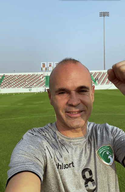 エミレーツクラブ所属イニエスタ⚽️ホーム開幕戦へチームを勝利へ導けるか