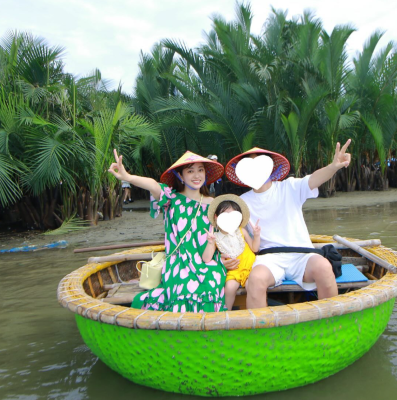 バラエティーで活躍の女性人気タレントがベトナム旅行での家族写真を披露　楽しそうな姿にいいね続々