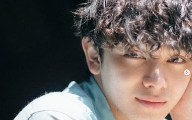 「家族と久しぶりに会ったら、 〇〇と言われました。」宮世琉弥の姿にファン共感！