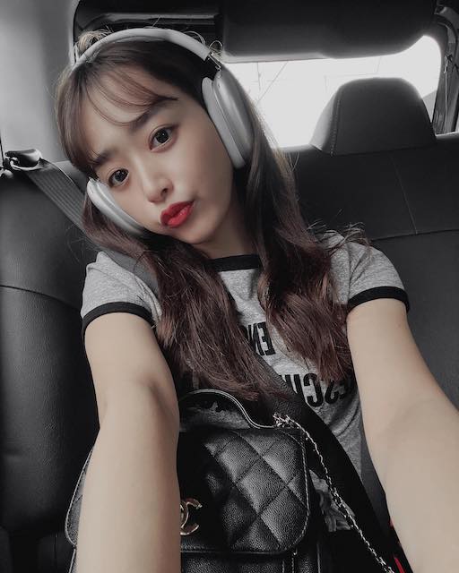 近藤千尋、高級ヘッドホンを夫婦色違いで購入「ほんと太田夫婦かわいい」