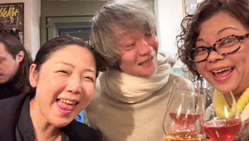 「パリの夜はまるで夢…」猫沢エミ、旧友との再会に酔いしれる