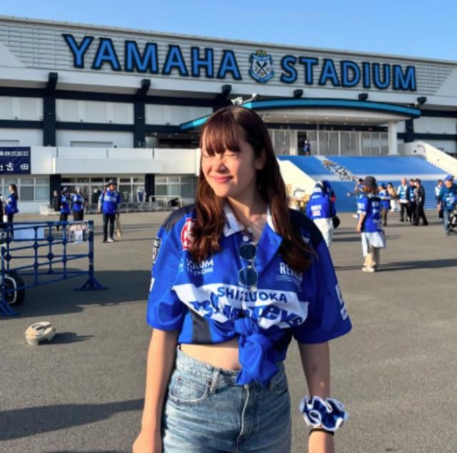 ラグビー美女・久保光里、「レヴシャツ×ヤマスタ×美典ちゃん」の最強セットで満喫！