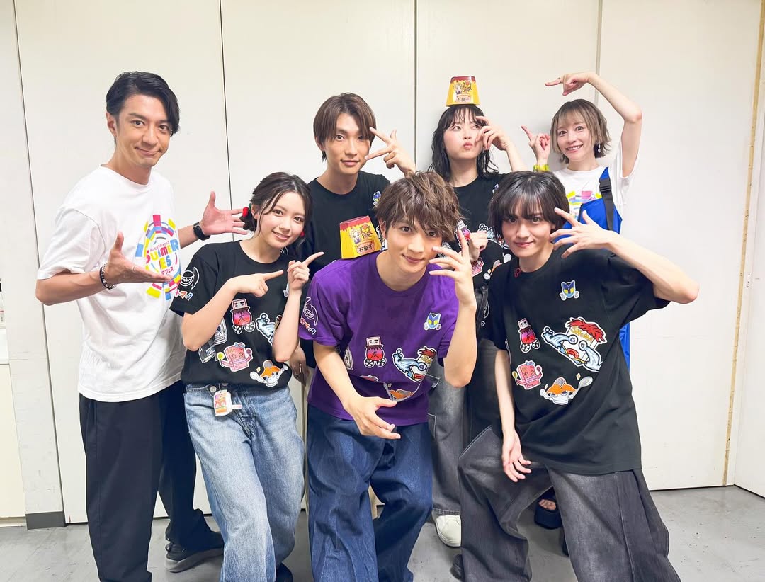 タレント兼フリーアナウンサー・宮島咲良 、「仮面ライダーガヴ」のメンバーとの集合写真を公開「他にない独特のセリフでの煽り、素晴らしかった」