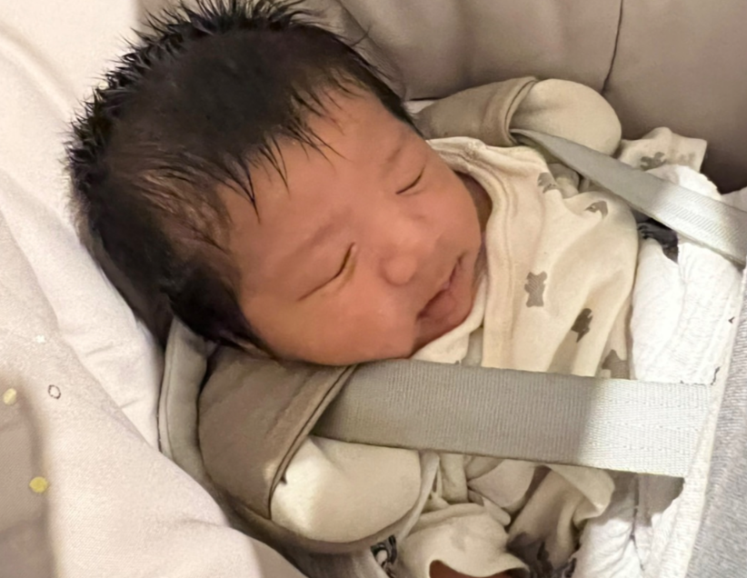 ラミレス美保さん、第4子の1ヶ月検診を報告🌟「本当に早すぎました。」