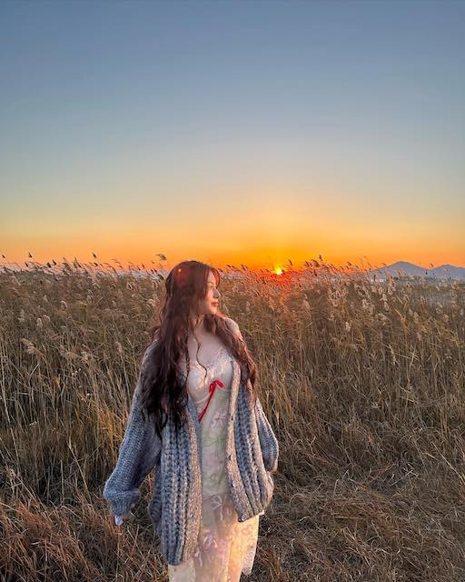 TWICE・サナの絶景ショットにまさかの裏側！？「本当に寒かった... 」