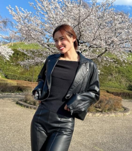 女子サッカー・AC長野パルセイロ 三谷沙也加「ライダース×桜」春の私服コーデで魅せる
