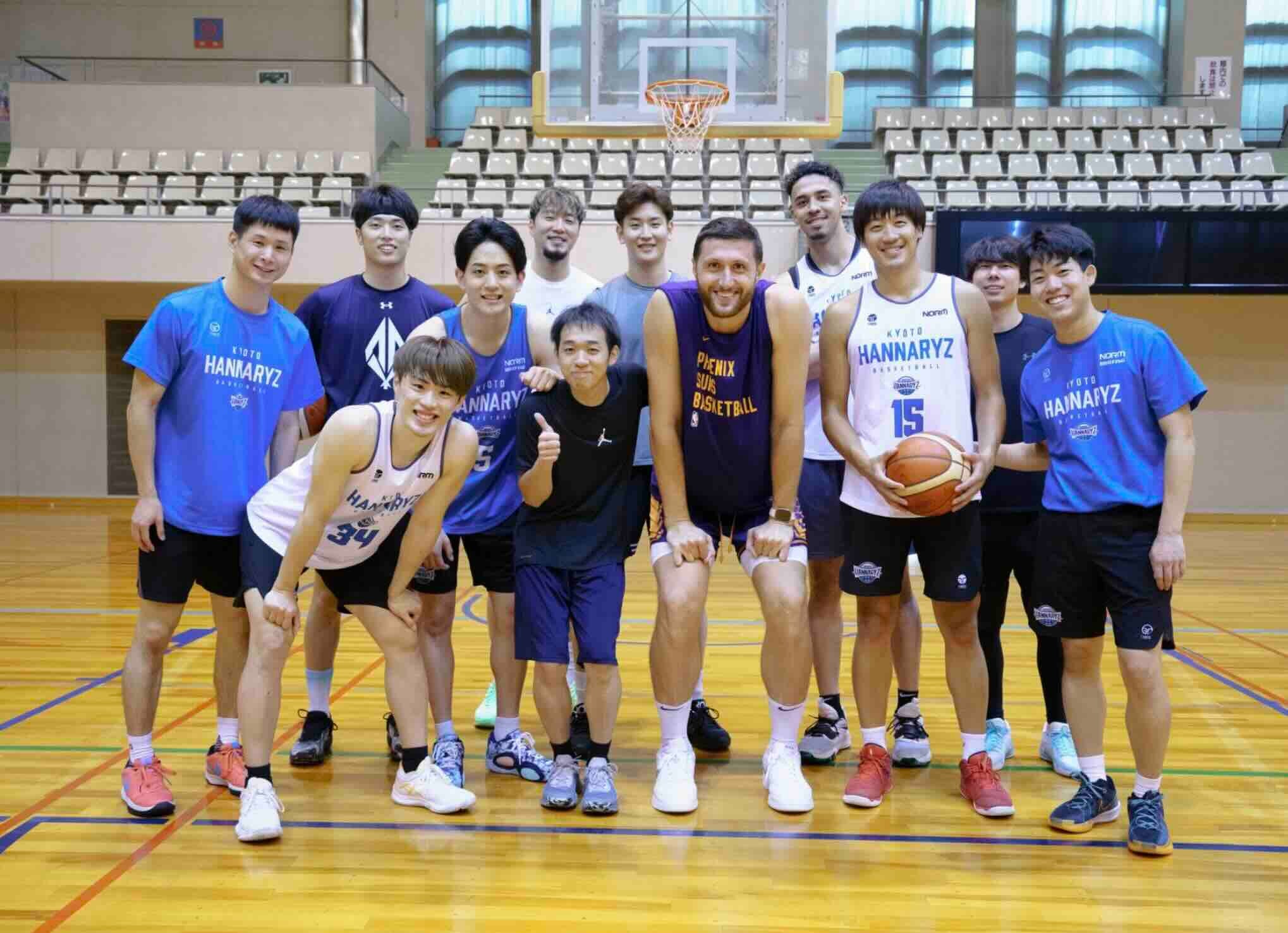 京都の観光中に!?突然の参加にメンバーびっくり！