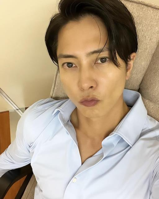 「貴重だぁ～💗」山Pのパック姿自撮りショットにファン大興奮💕