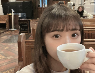 「リスもぺーちゃんも可愛い」渡辺梨加、イギリスでの癒しショット公開！