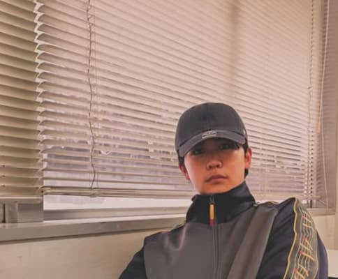 鈴木福が撮影現場ショットを公開！2枚の写真のギャップにファン爆笑