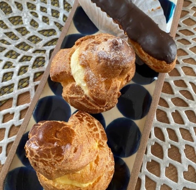 杉田かおるが限定のミド先生のエクレアとシュークリームを早速ゲット！