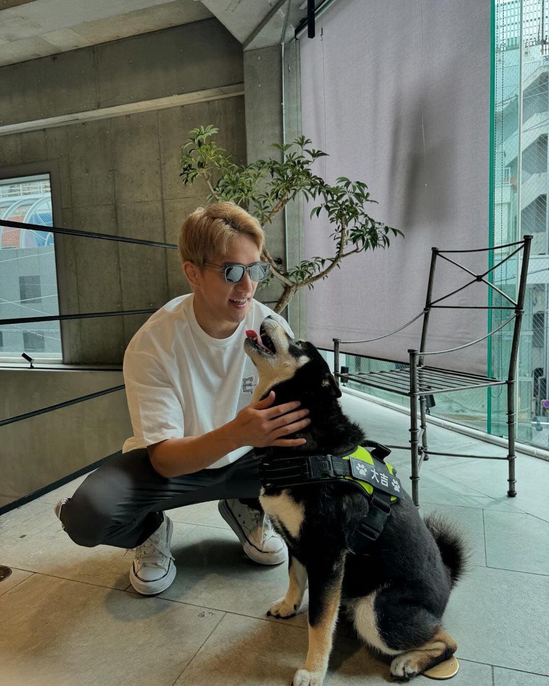 ギャップ萌え！朝倉海 愛犬の大吉くんとの2ショットを公開！