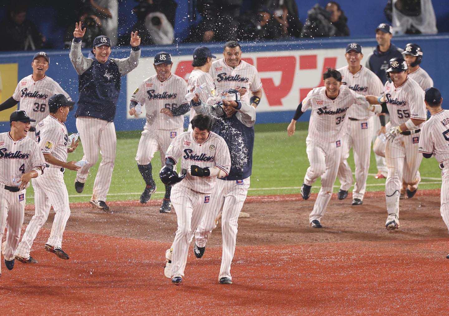 ヤクルト・山田哲人 シーズン終了の報告