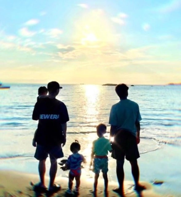 EXILEのMAKIDAIがUSAファミリーと夏の海へ！