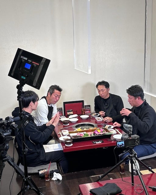 上原浩治、焼肉トラジで宮本慎也らとのYouTubeの動画撮影！