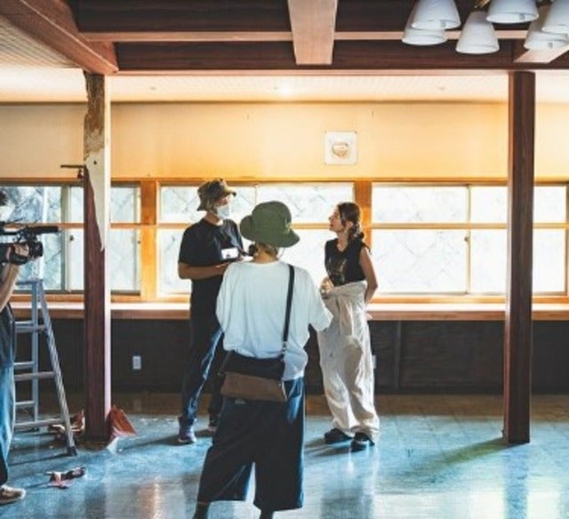 スザンヌの「KAWACHI BASE龍栄荘」に有吉ゼミのスタッフが約半年間密着！