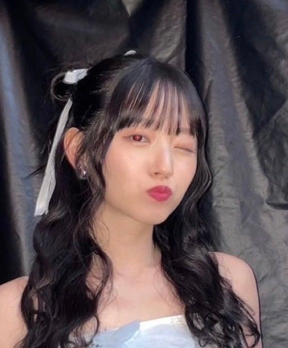 サッカー日本代表と交際が噂される大人気アイドルが「でしょフェス2024」に出演 オフショットを公開！