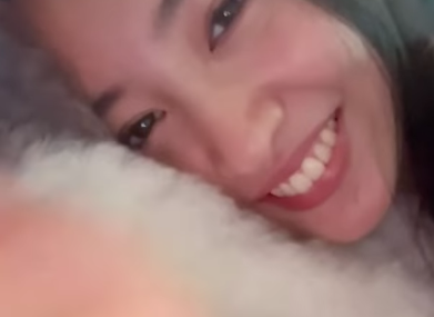 Kōkiさんが愛犬とのイチャイチャショットを公開💕母の工藤静香さんも「いいね😍」