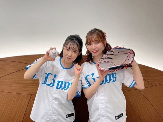 声優 東山奈央 が和氣あず未とともに西武ライオンズ戦の始球式に登場！