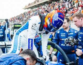 カルロス・サインツ、困難な週末を経て日本GPへ決意新たに　「また挑みにいく」