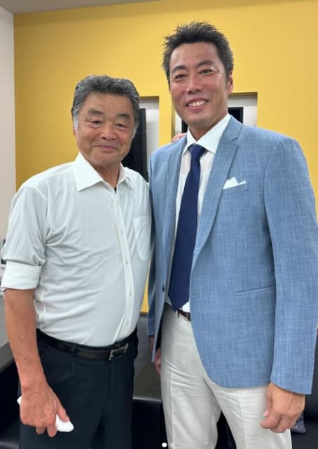 元プロ野球選手 上原浩治 川藤幸三 との2ショットを公開！