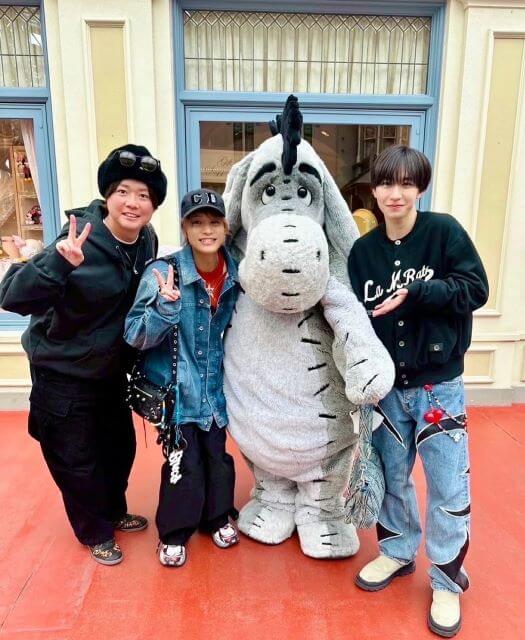 中間淳太がアップした奇跡の1枚！イーヨーと蓮王がまさかのシンクロ！？