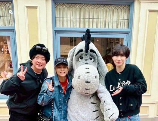 中間淳太がアップした奇跡の1枚！イーヨーと蓮王がまさかのシンクロ！？