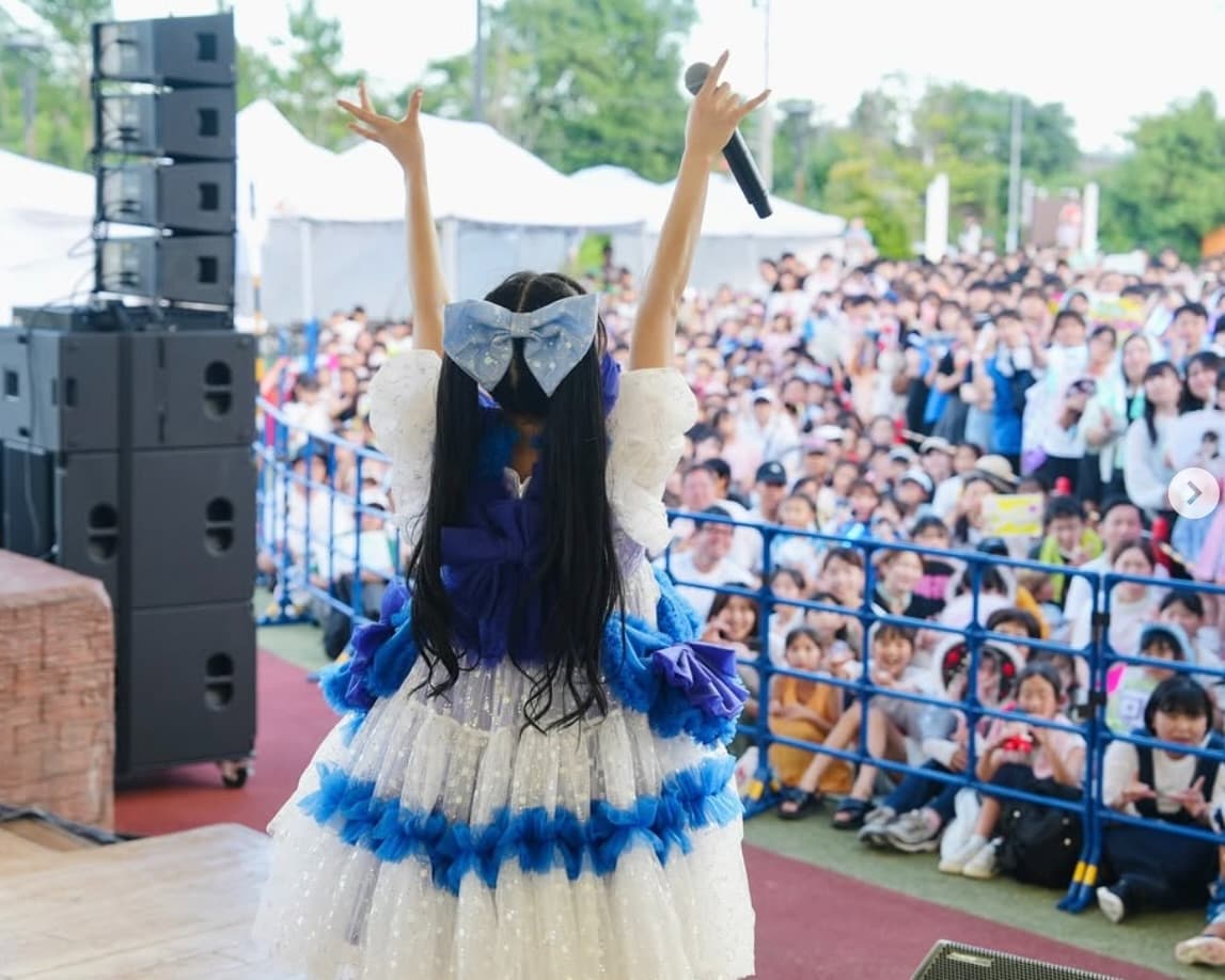 「もっと腕伸ばして〜！」CUTIE STREET、ファンにポーズを全力レクチャー