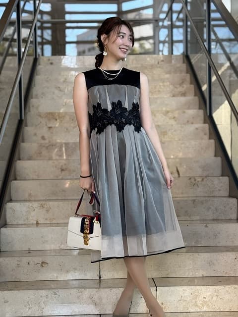 「ホンマ綺麗やね」友人の結婚式に出席した薬学院生グラドル・新田ゆうのドレス姿にファン大絶賛！