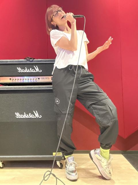 hitomi、筋トレからの歌練で積み重ねを実感。年齢に向き合いながら健康第一で前進