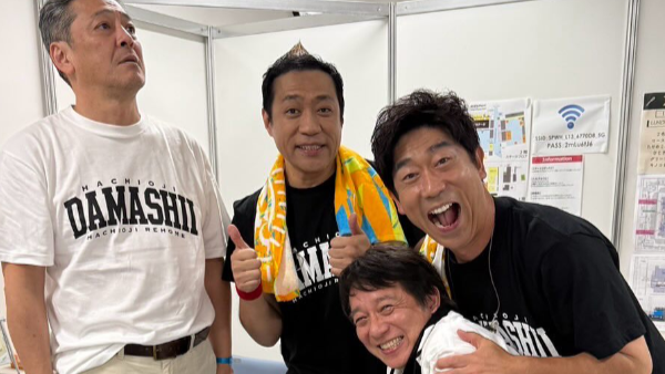 原口あきまさ、“爆笑兄さん”との再会ショット公開！八王子フェスの舞台裏が話題に